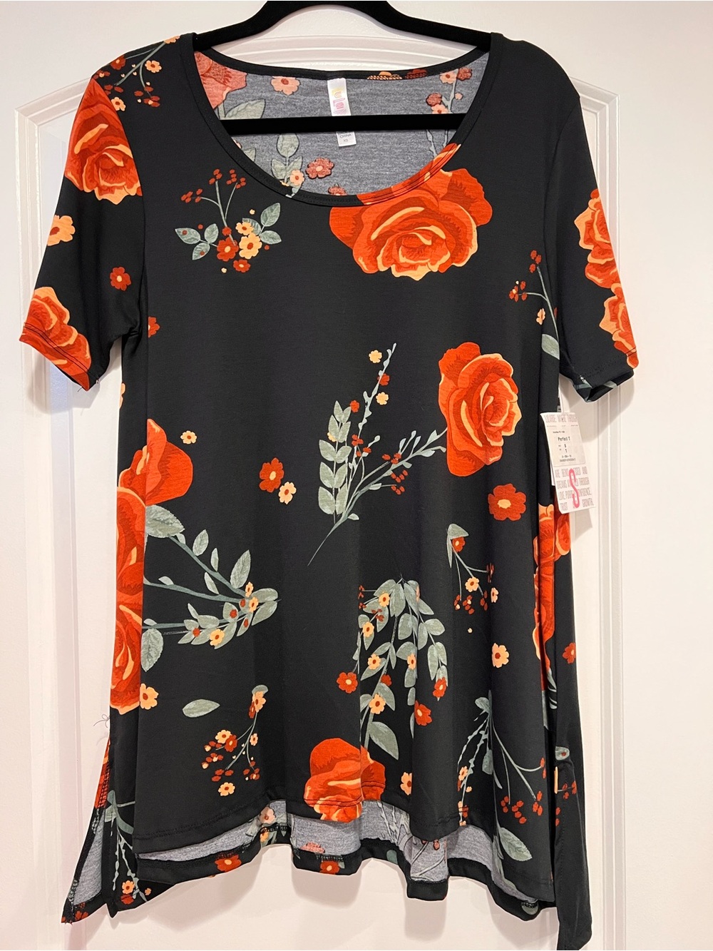 LuLaRoe XS Black Floral Perfect T